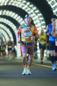 BIB: 880, 41025
                            <button type="button" onclick="openModal(20517853)" class="btn btn-primary btn-sm float-right btn-popup" data-toggle="modal" data-target=".modal-high-quality">
                        <i class="fas fa-shopping-cart"></i> Add to Cart
                    </button>
                                            <button type="button" onclick="isThisMe(20517853, true)" class="btn btn-success btn-sm float-right btn-popup btn-isme hidden" data-toggle="tooltip" data-placement="bottom" title="นี่คือรูปของคุณใช่ไหม คลิกที่นี่เพื่อเอาเข้าอัลบั้ม">
                        <i class="fas fa-plus"></i> Add to album
                    </button>
                    <button type="button" onclick="isThisMe(20517853, false)" class="btn btn-warning btn-sm float-right btn-popup btn-isnotme hidden">
                        <i class="fas fa-ban"></i> Remove from album
                    </button>